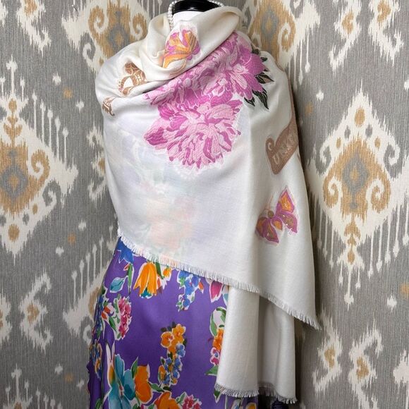 Ralph Lauren Collection Ivory Virgin Wool Embroidered Unita Fortior Floral Scarf - Picture 3 of 16